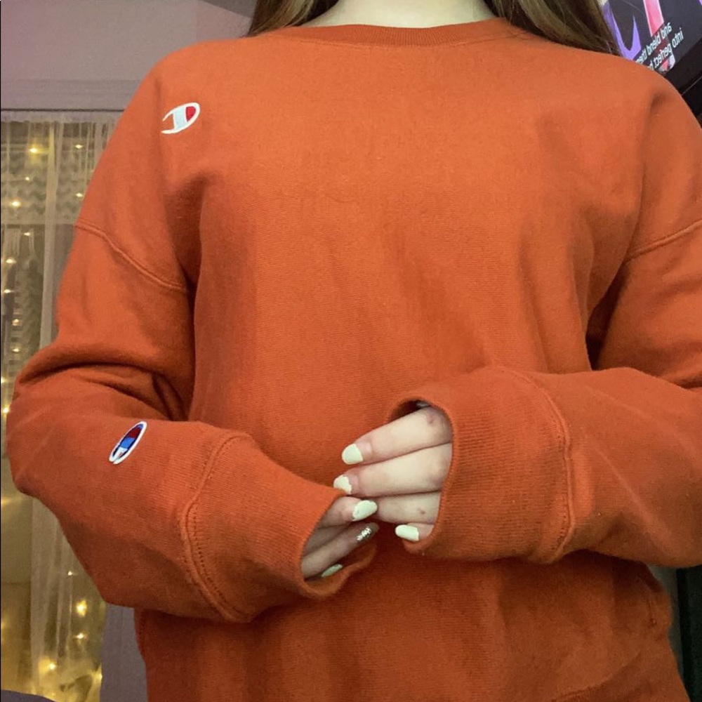 burnt orange champion sweatshirt!!